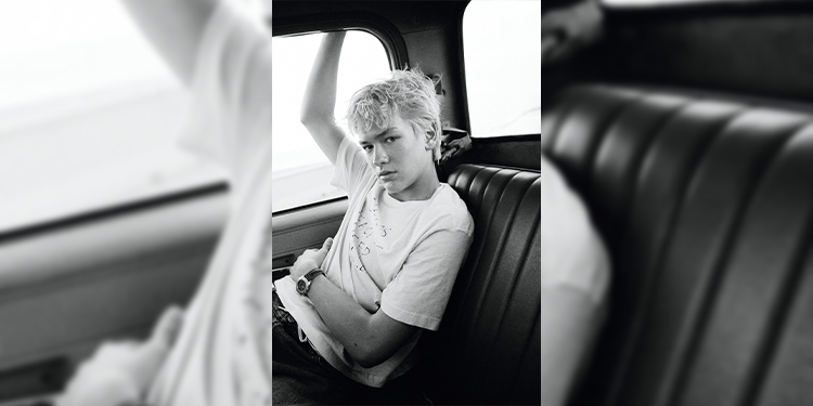 Hudson Stone ศิลปินดาวรุ่งมาแรงจาก Hollywood Records ปล่อยซิงเกิลเดบิวต์ “Overthinker”  โดนใจคนคิดมาก ที่เมื่อตกหลุมรัก ก็ยอมปล่อยให้หัวใจนำทางไปได้ง่าย ๆ